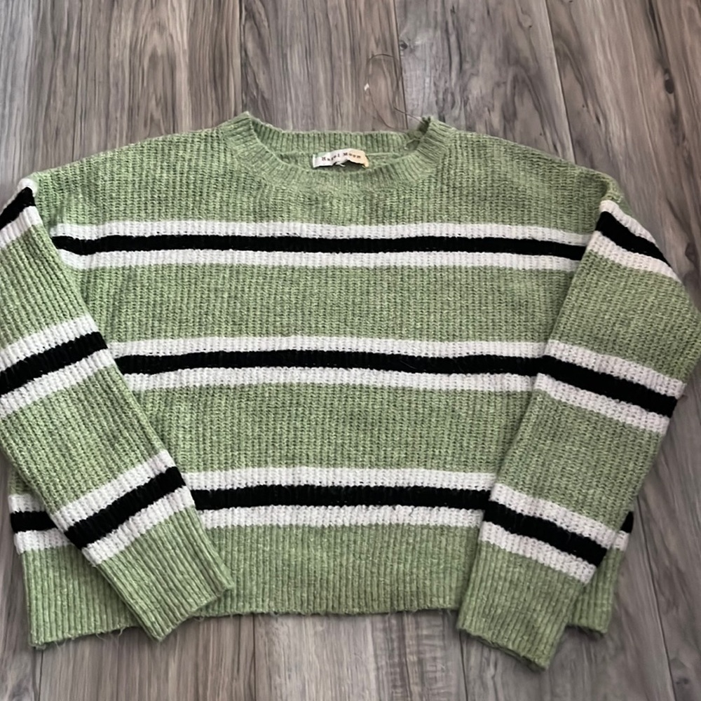 striped,green,big sweater,small in juniors
